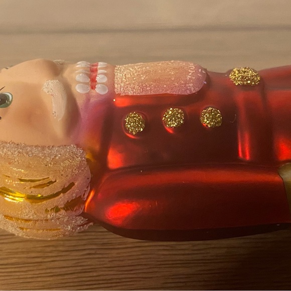 Christmas nutcracker ornament beautiful details red & gold - Picture 6 of 6